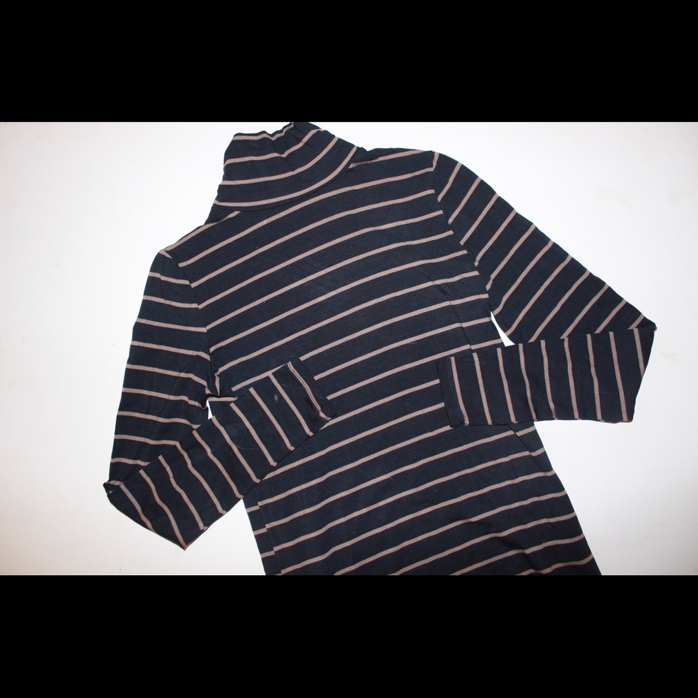GNW turtleneck